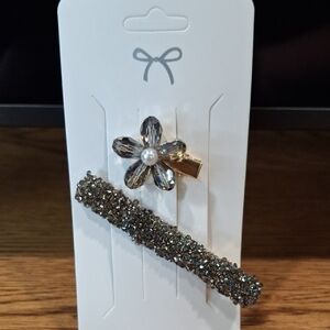 Sparkling Hair Clip Set with Flower Design
